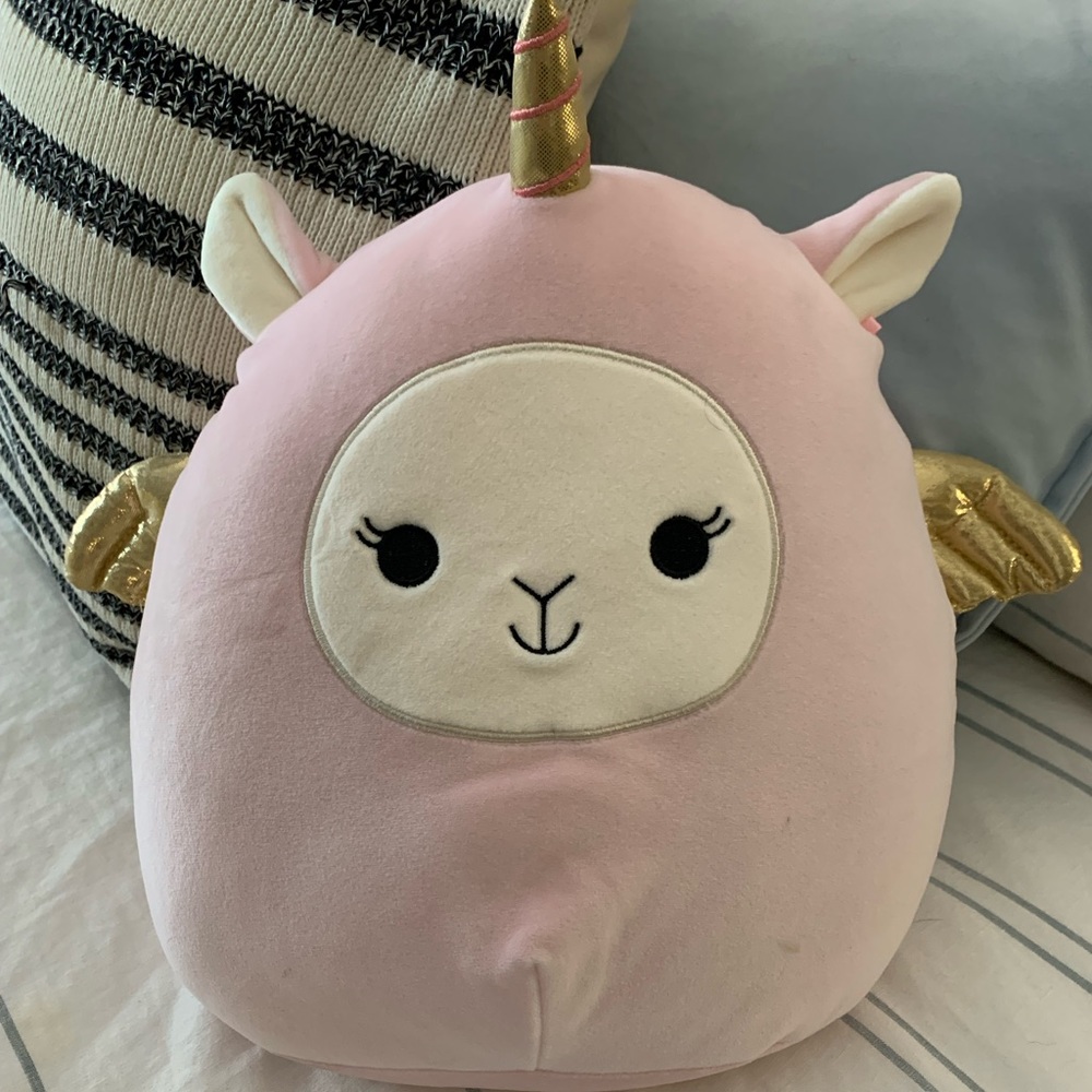 Alice Squishmallow